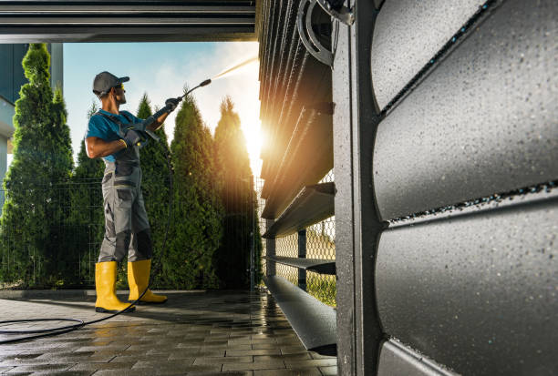 Best Playground Equipment Cleaning  in Mission Hills, CA